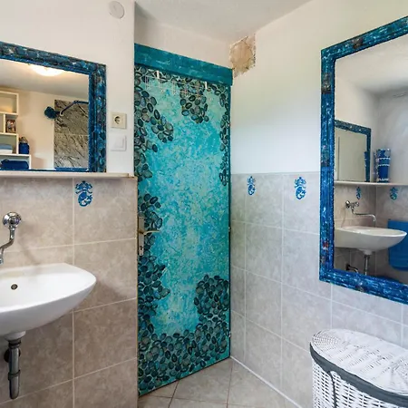 Dom wakacyjny Beautiful In With House Sea View Novo Selo (Brac)