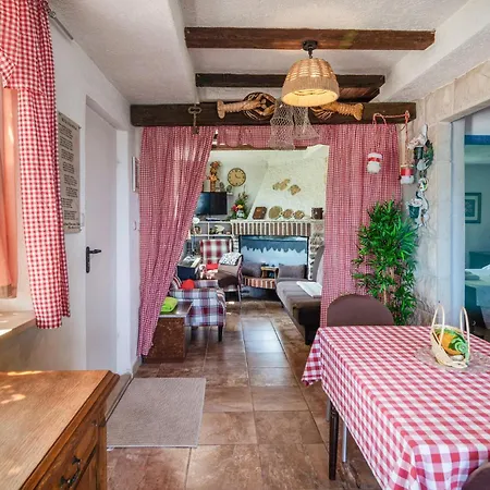 Beautiful In With House Sea View
